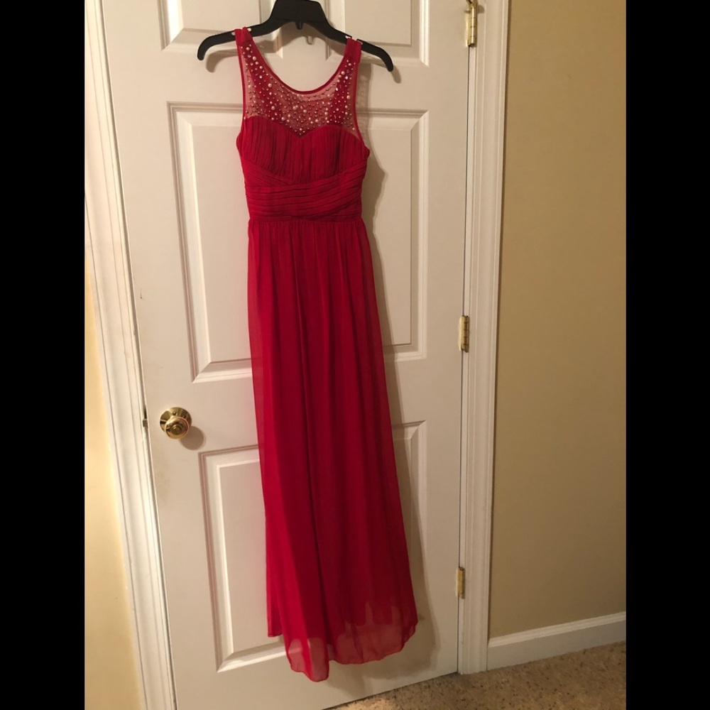 Junior’s formal gown by Xtraordinary
